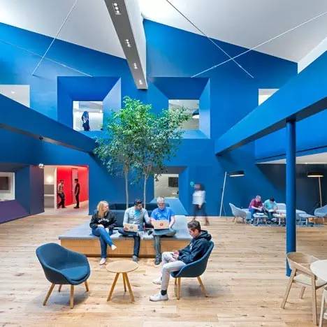 18款辦公室休閑區(qū)設(shè)計(jì)，讓你的設(shè)計(jì)如虎添翼！