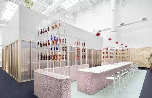 辦公室裝修 | 平衡的三維空間，激發(fā)使用者的靈感