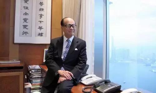 商界大佬的辦公室：看看哪個(gè)更牛逼 ，＊后一個(gè)才是真牛！