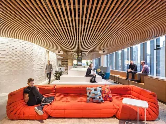 2000m2 像家一樣溫馨的辦公室，看完我心動(dòng)了