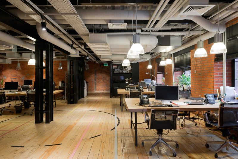 辦公空間，辦公室設(shè)計(jì)，媒體公司辦公室設(shè)計(jì)，現(xiàn)代風(fēng)格辦公室，體育媒體