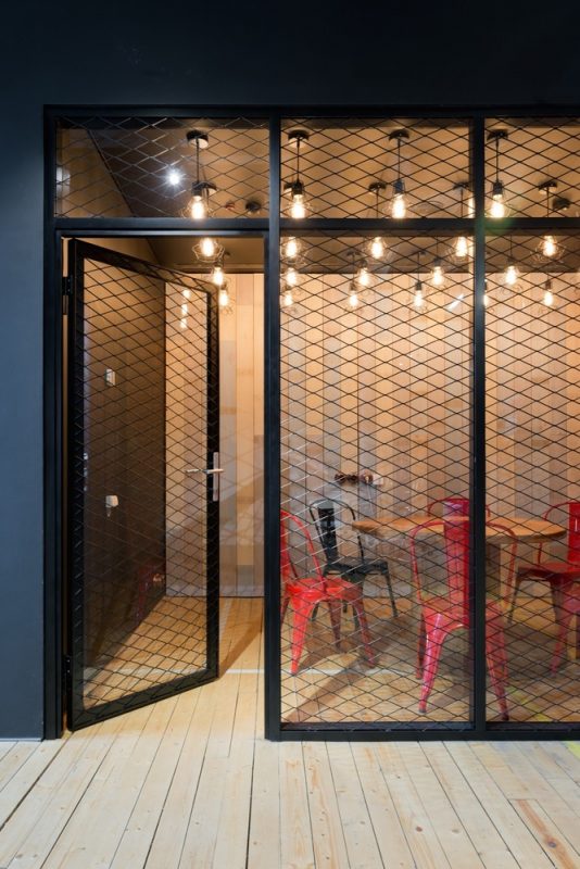 辦公空間，辦公室設(shè)計(jì)，媒體公司辦公室設(shè)計(jì)，現(xiàn)代風(fēng)格辦公室，體育媒體