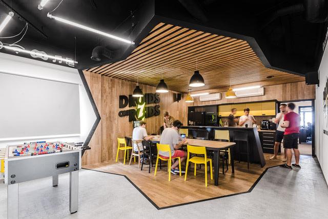 高端辦公室裝修設(shè)計經(jīng)典案例:波蘭Droids科技公司辦公室設(shè)計