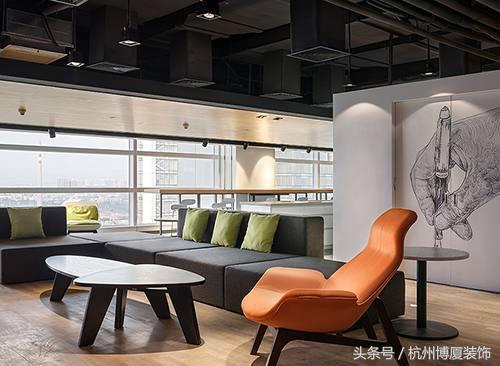 大氣又有情懷的工業(yè)風辦公室裝修設(shè)計，簡直帥呆了